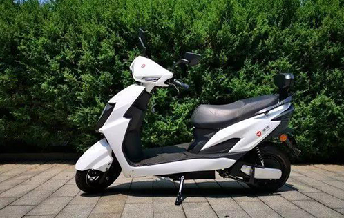 都說電動車鋰電池好，為什么沒有完全替代鉛酸電池？